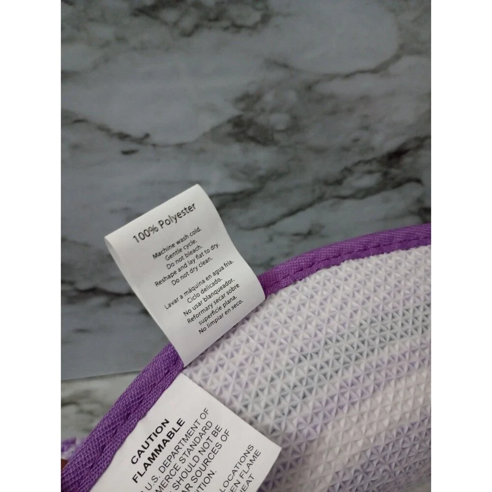 NWT Purple Vampire Lips Halloween Decorative Bath Mat Rug Size 18in x 30in